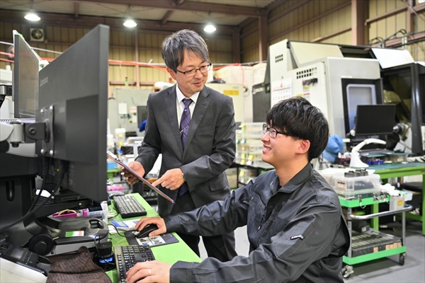 求人　神奈川県平塚市　工場　営業事務･製造社員募集